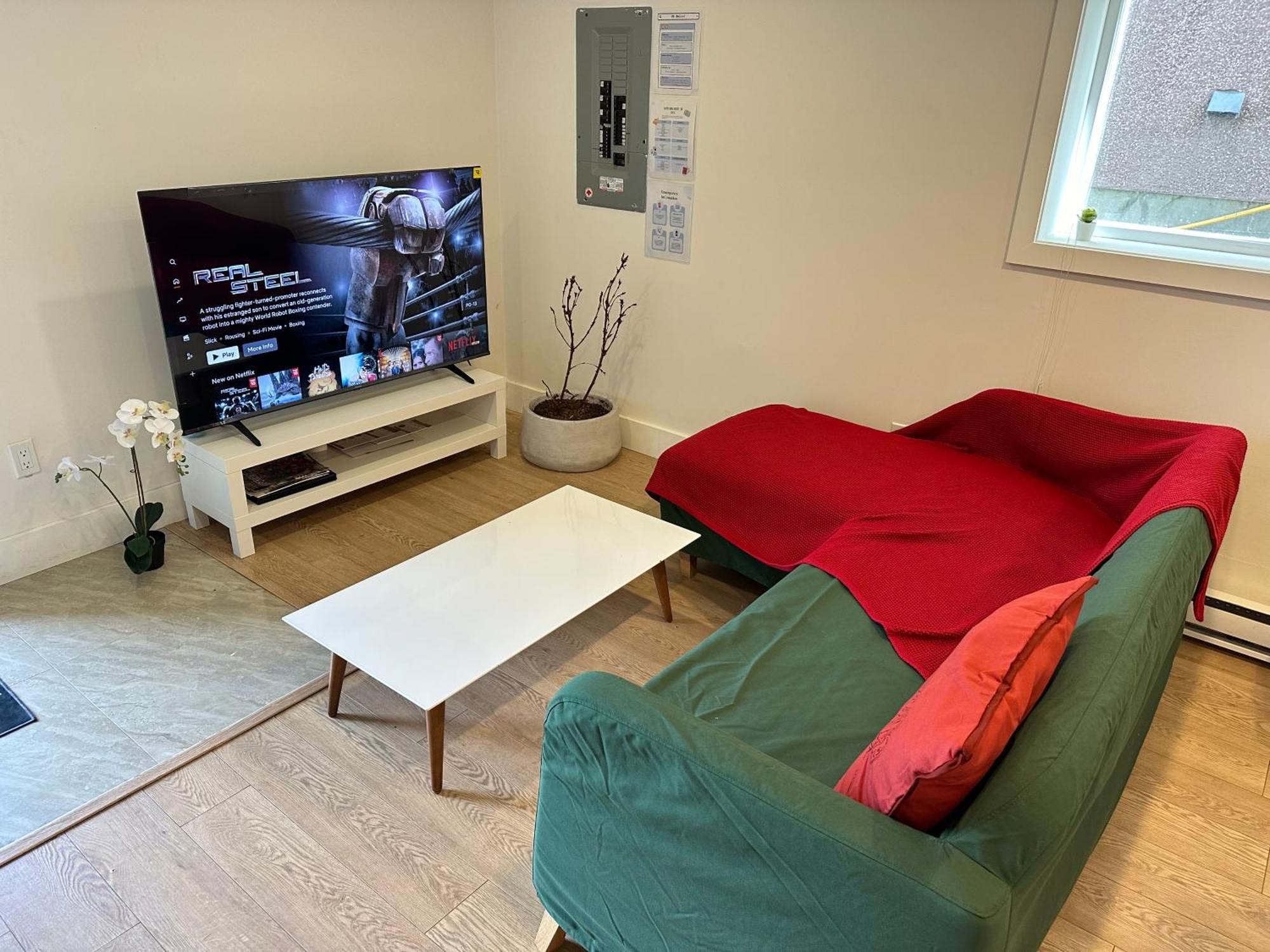 Private Room In A Shared House 밴쿠버 외부 사진